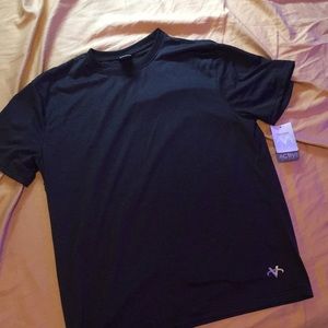 Mens moisture wicking T shirt